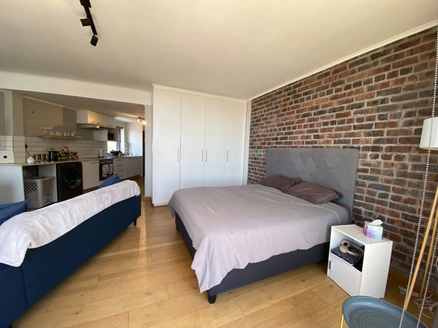 1 Bedroom Property for Sale in Woodstock Western Cape